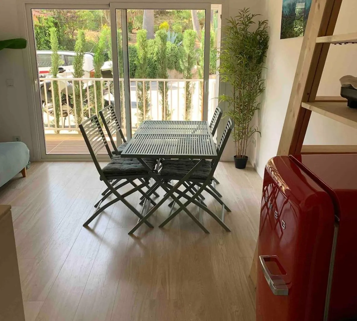 Apartamento Cosy Flat With Terrace, Swimming Pool And Parking In Begur